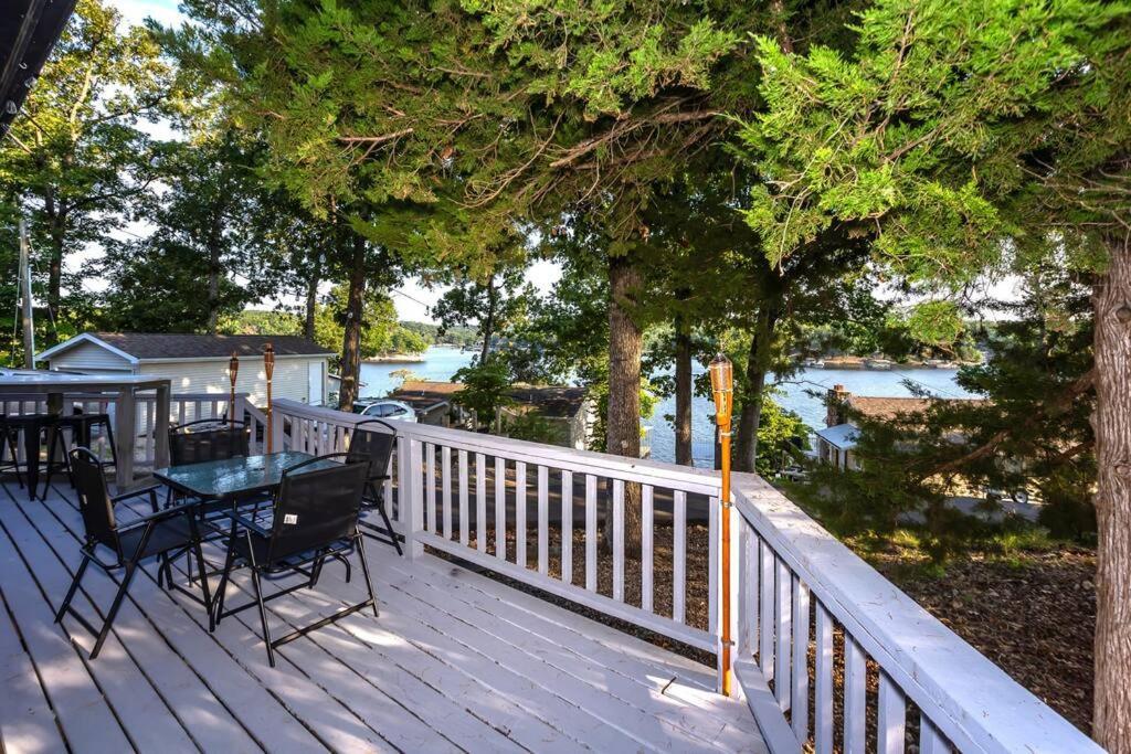 Funky Little Lakehouse - Private Dock And Sunset View Sunrise Beach Exteriör bild